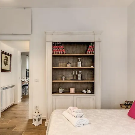 Maison Rosy