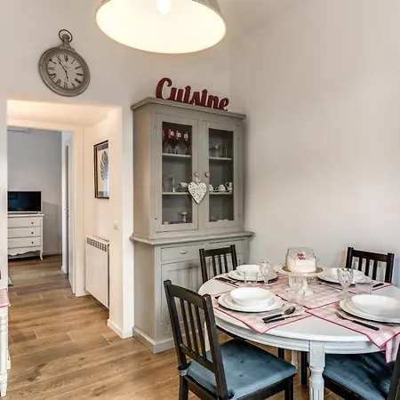 Maison Rosy 3*