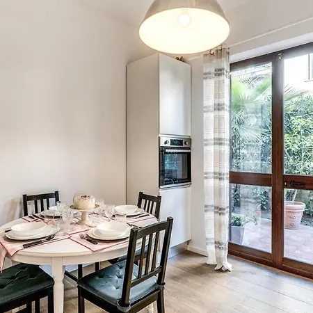 Maison Rosy 3*