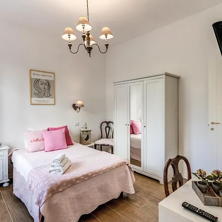 Maison Rosy 3*