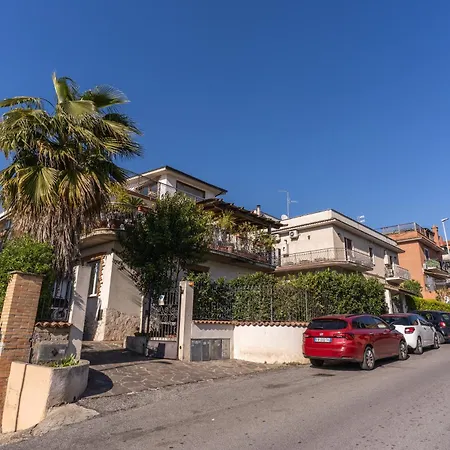 Maison Rosy 3*