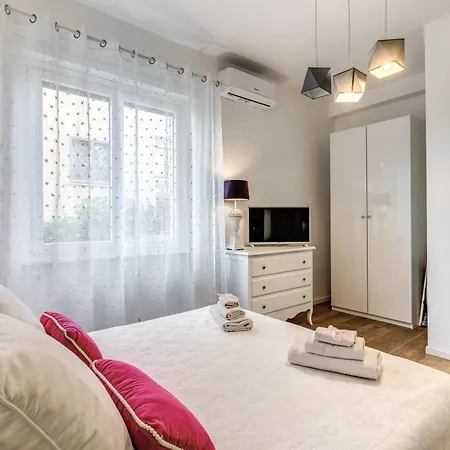 Pensionat Maison Rosy Rom